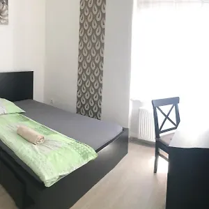 West Apartman